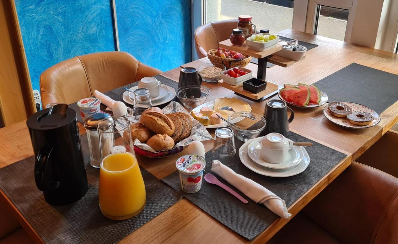 Hotel Aleo Bochum Bagian luar foto