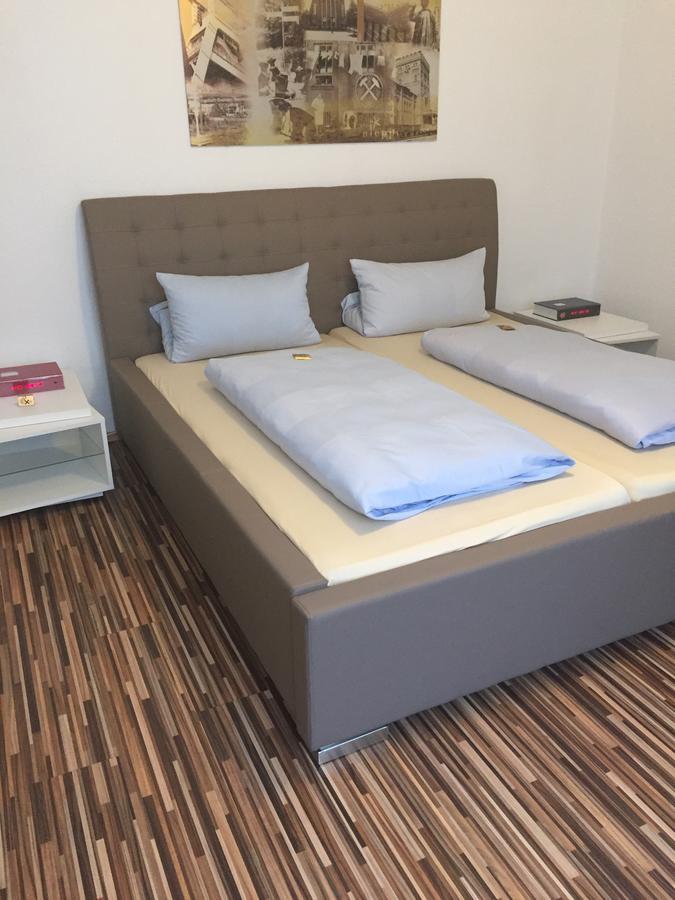 Hotel Aleo Bochum Bagian luar foto